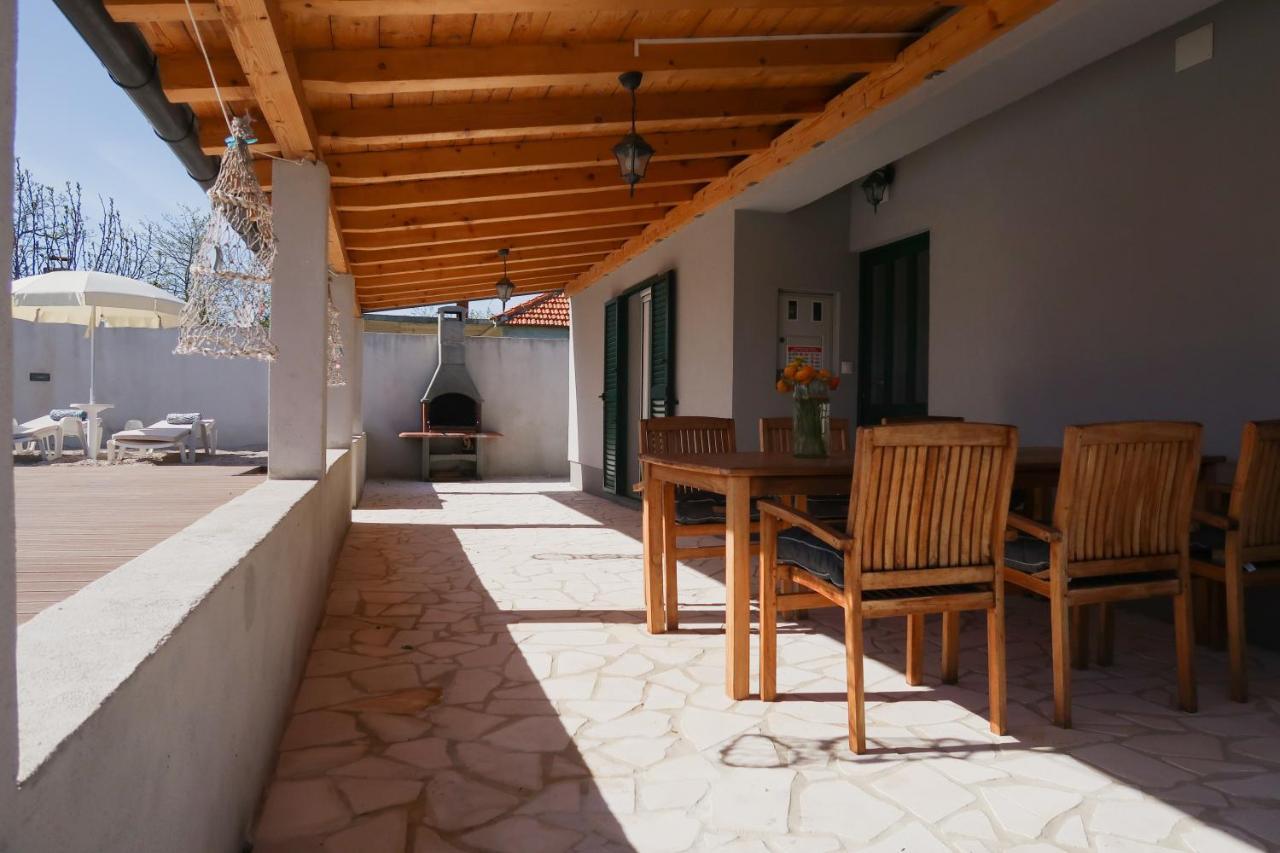 Villa Tara Sveti Filip i Jakov Exterior foto